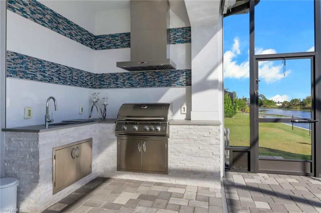 2530 NW 14th Ter, Cape Coral, FL 33993 Photo