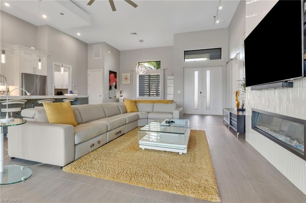 2530 NW 14th Ter, Cape Coral, FL 33993 Photo