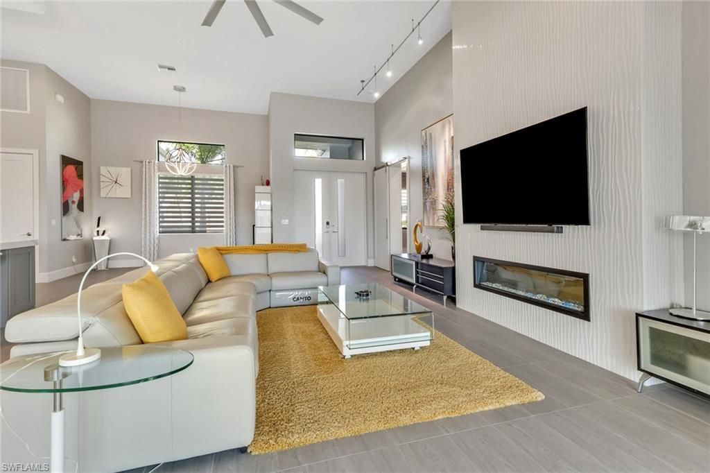 2530 NW 14th Ter, Cape Coral, FL 33993 Photo