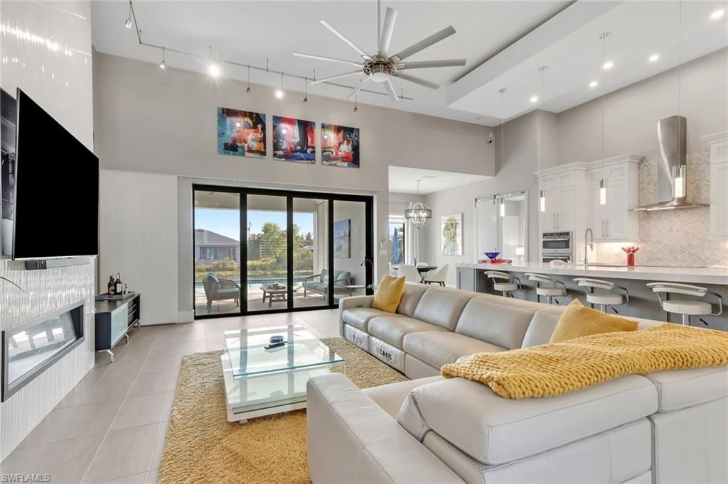 2530 NW 14th Ter, Cape Coral, FL 33993 Photo