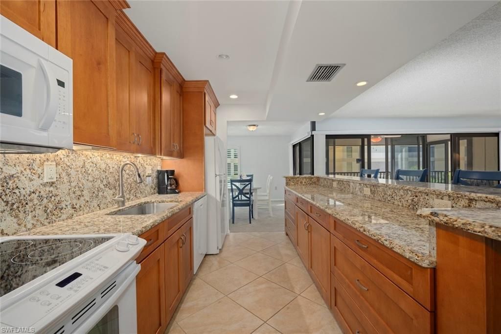 2721 W Gulf Dr, Unit 213, Sanibel, FL 33957 Photo