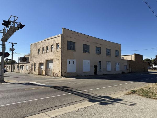 1827 BROADWAY AVE, Rockford, IL 61104