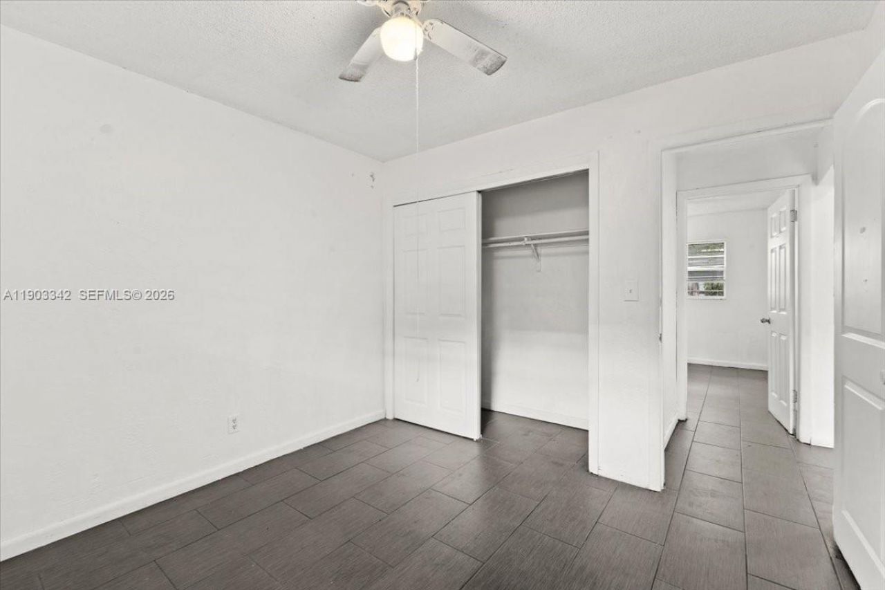 2142 NW 8th St, Fort Lauderdale, FL 33311 Photo