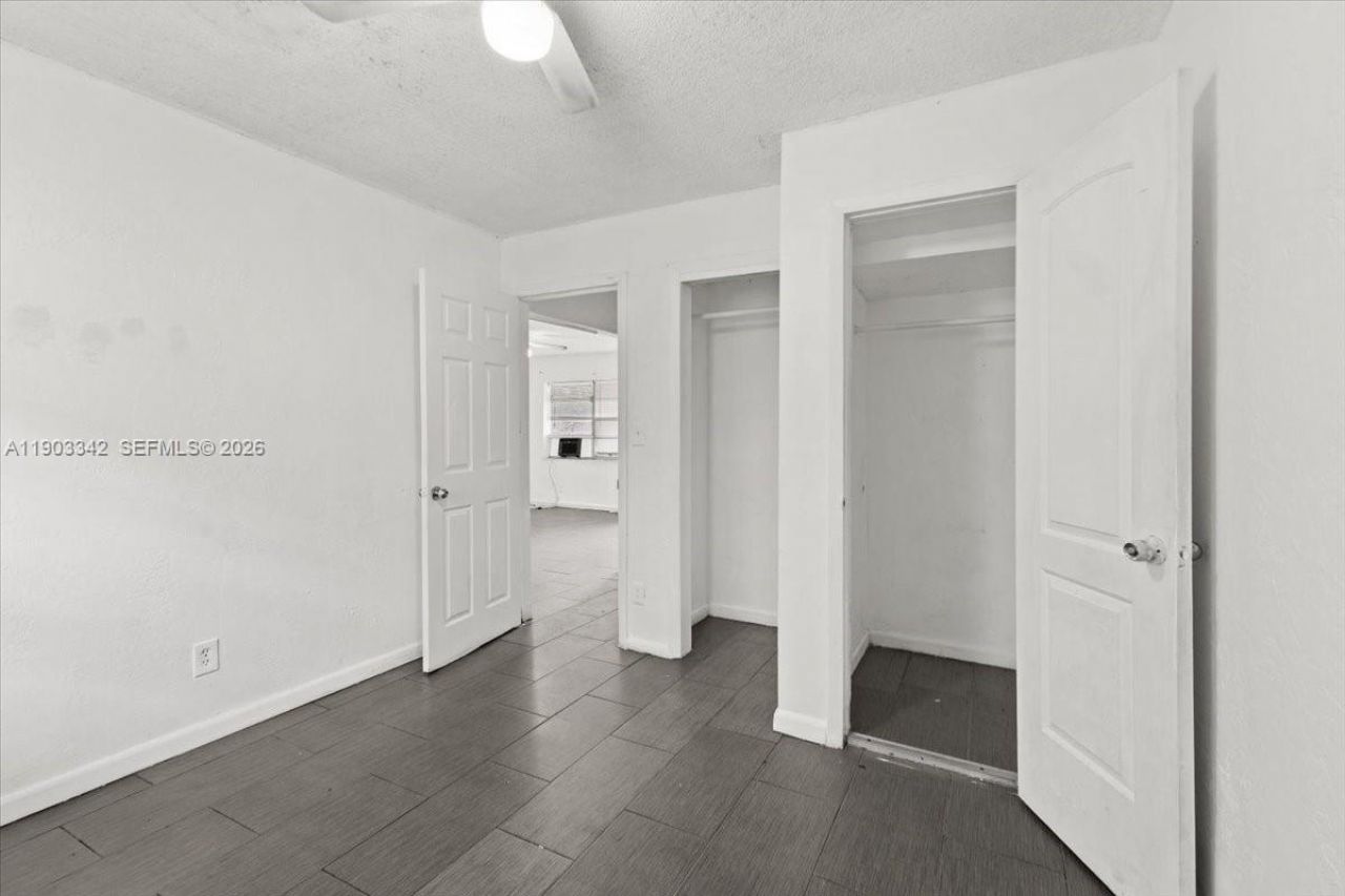 2142 NW 8th St, Fort Lauderdale, FL 33311 Photo