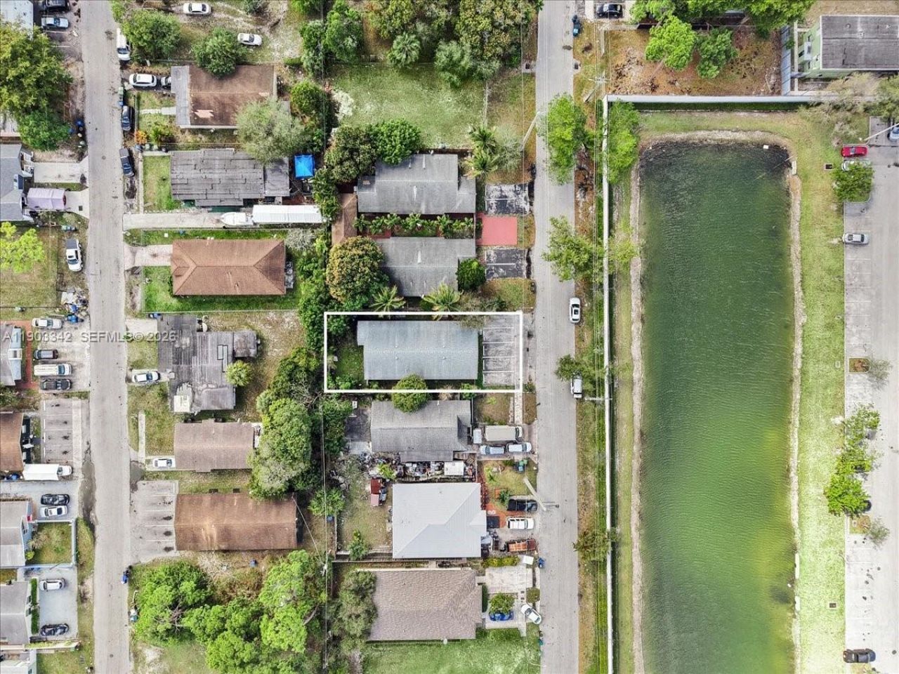 2142 NW 8th St, Fort Lauderdale, FL 33311 Photo