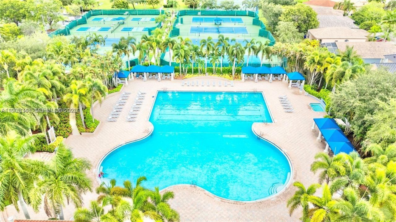 1235 NW 144th Ave, Pembroke Pines, FL 33028 Photo