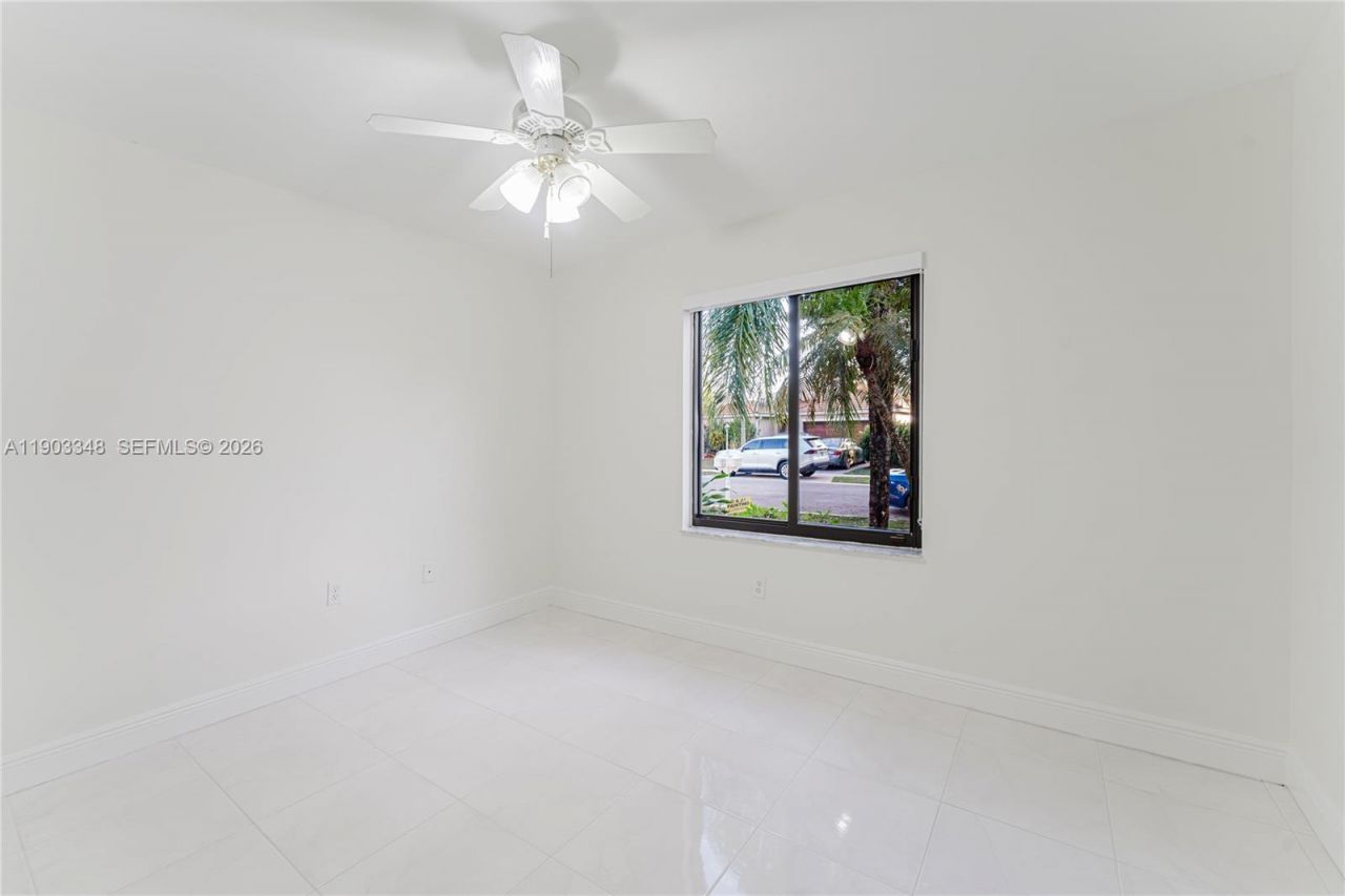 1235 NW 144th Ave, Pembroke Pines, FL 33028 Photo