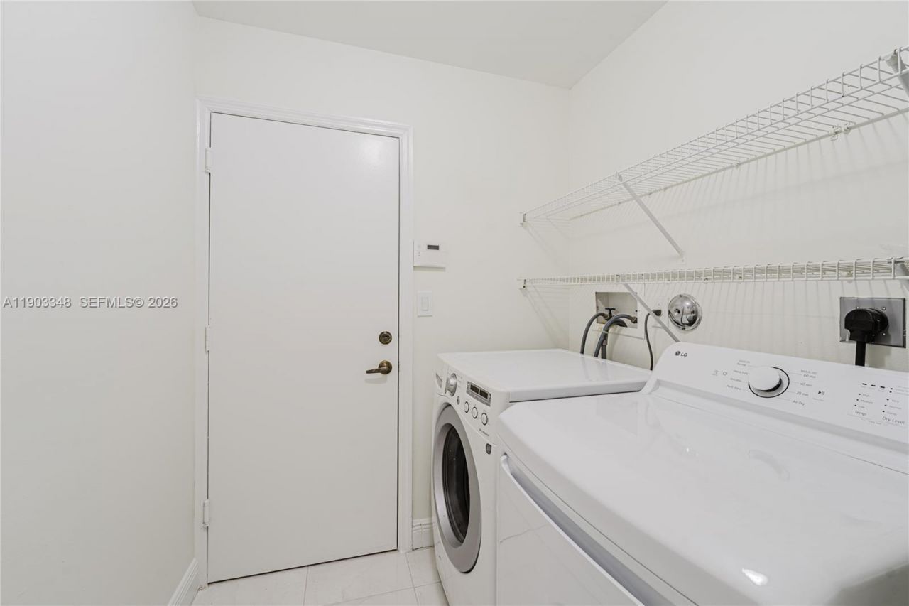 1235 NW 144th Ave, Pembroke Pines, FL 33028 Photo