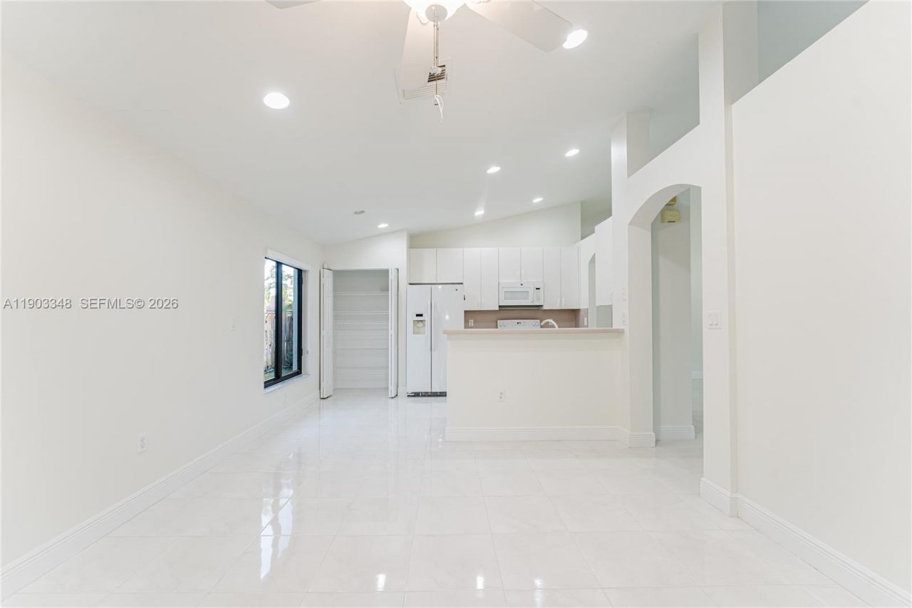 1235 NW 144th Ave, Pembroke Pines, FL 33028 Photo