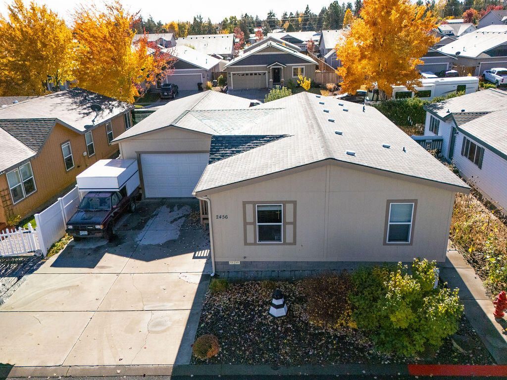 2456 SW Mariposa Loop Redmond, OR 97756