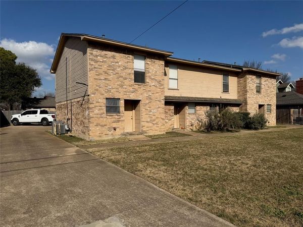 422 W 4th Street, Kennedale, TX 76060