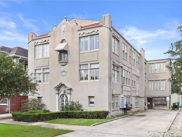 2108 BROADWAY Street, New Orleans, LA 70118