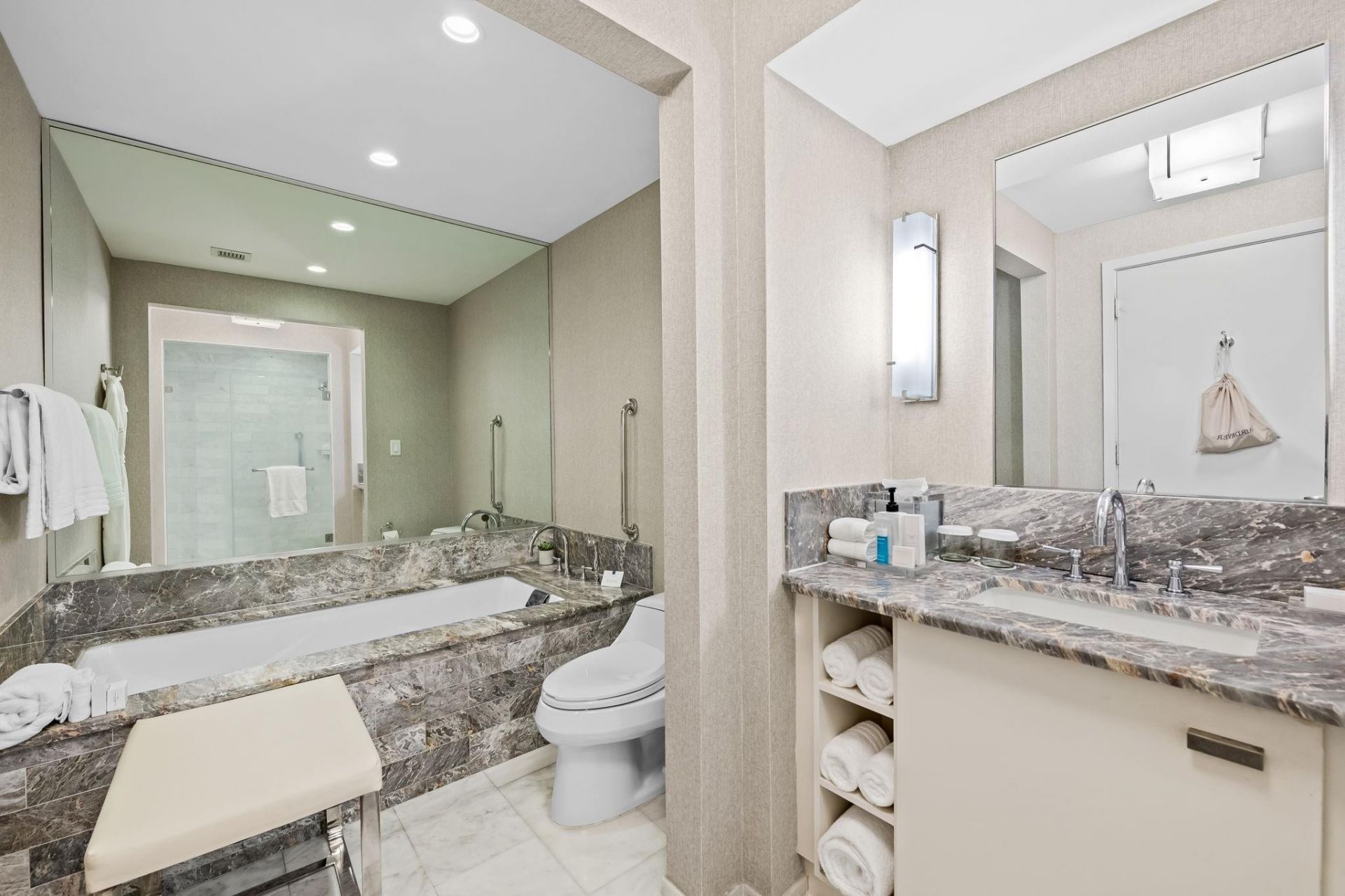 551 N Fort Lauderdale Beach Boulevard, Unit H1115, Fort Lauderdale, FL 33304 Photo