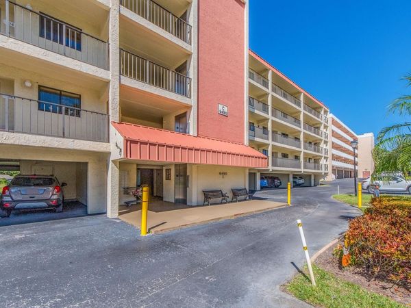 9490 HARBOR GREENS WAY, Unit 305, SEMINOLE, FL 33776