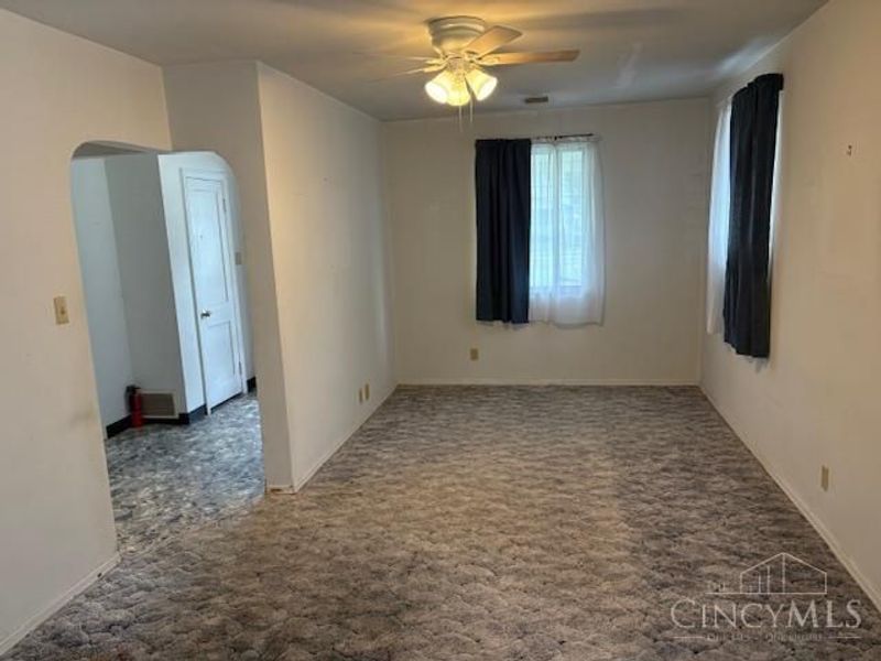 285 S Howard Street, Sabina, OH 45169 Photo 5