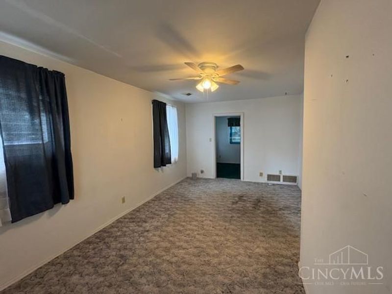 285 S Howard Street, Sabina, OH 45169 Photo 8