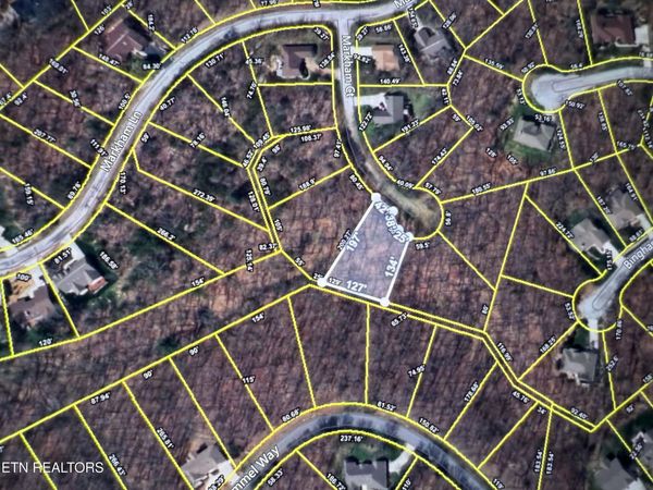 18 Markham Court, Crossville, TN 38558