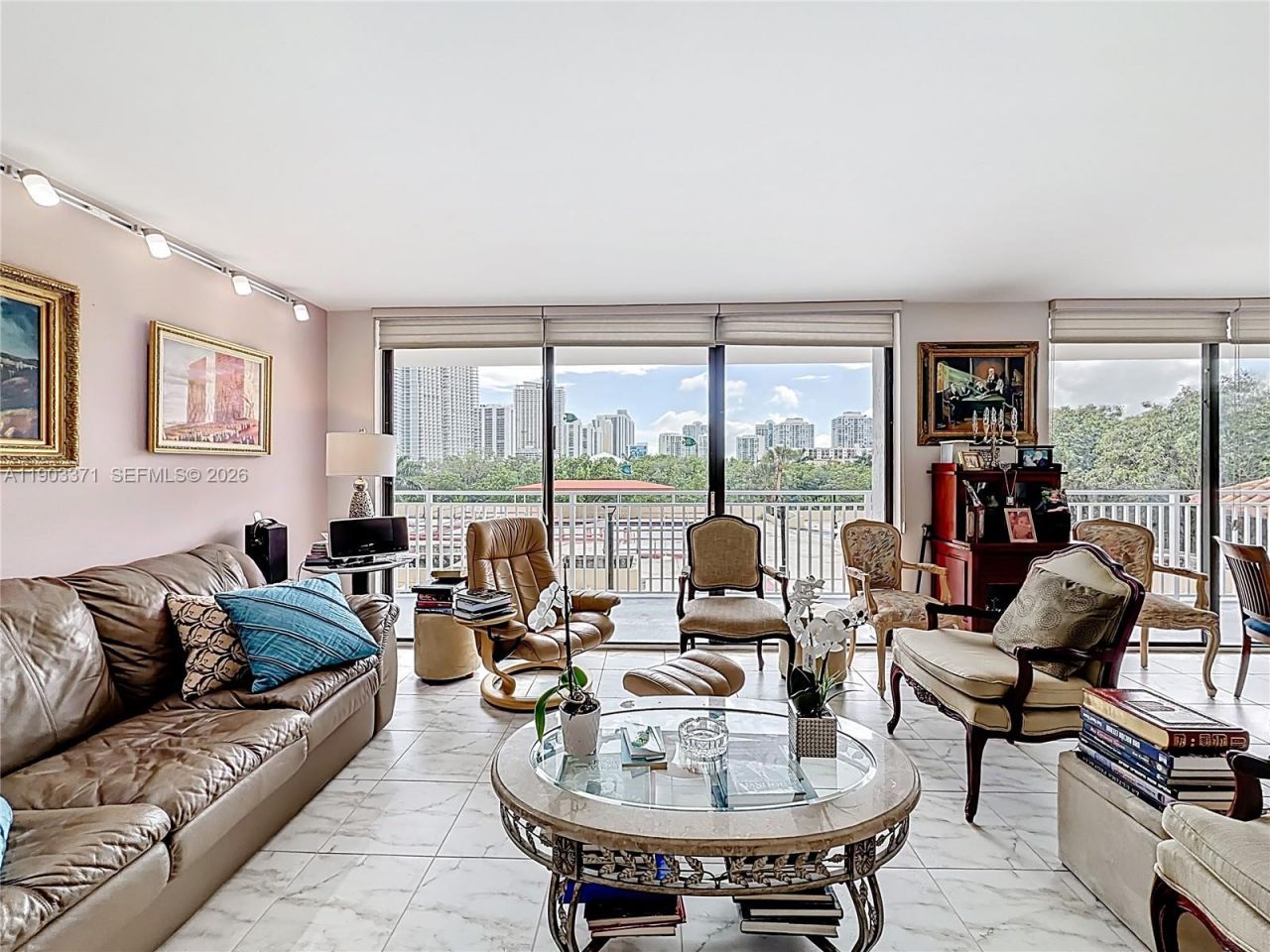 210 174th St, Unit 409, Sunny Isles Beach, FL 33160 Photo