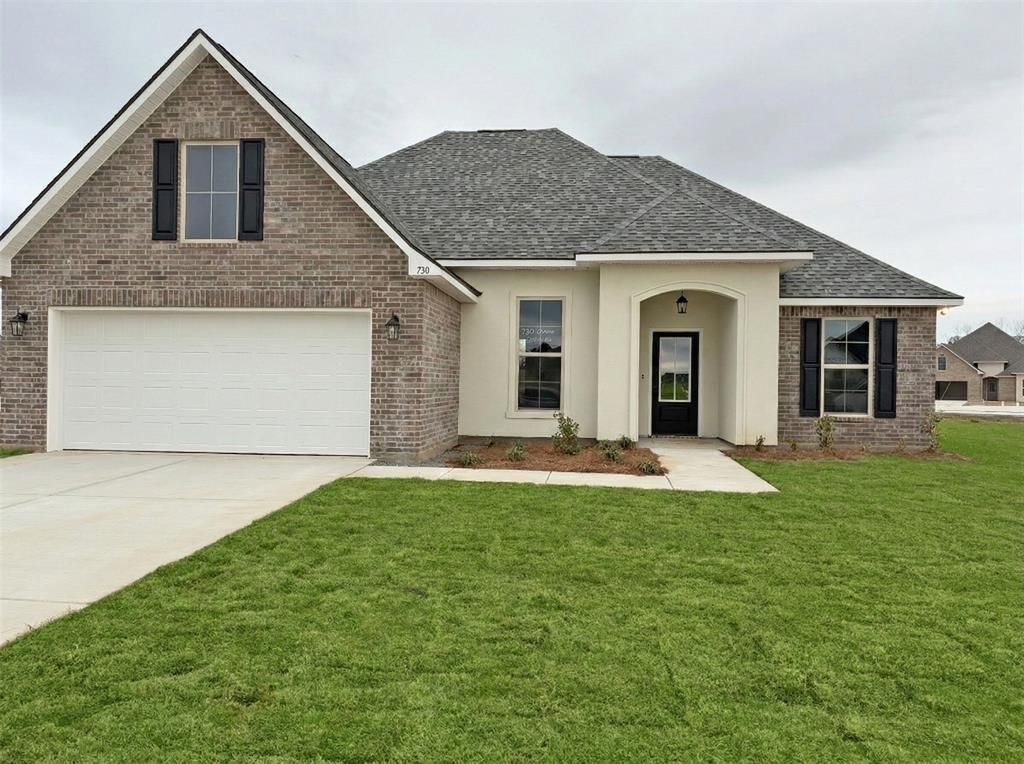 745 Crewe Lane, Bossier City, LA 71111 Main Photo