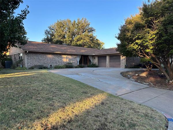 4021 Aragon Drive, Fort Worth, TX 76133