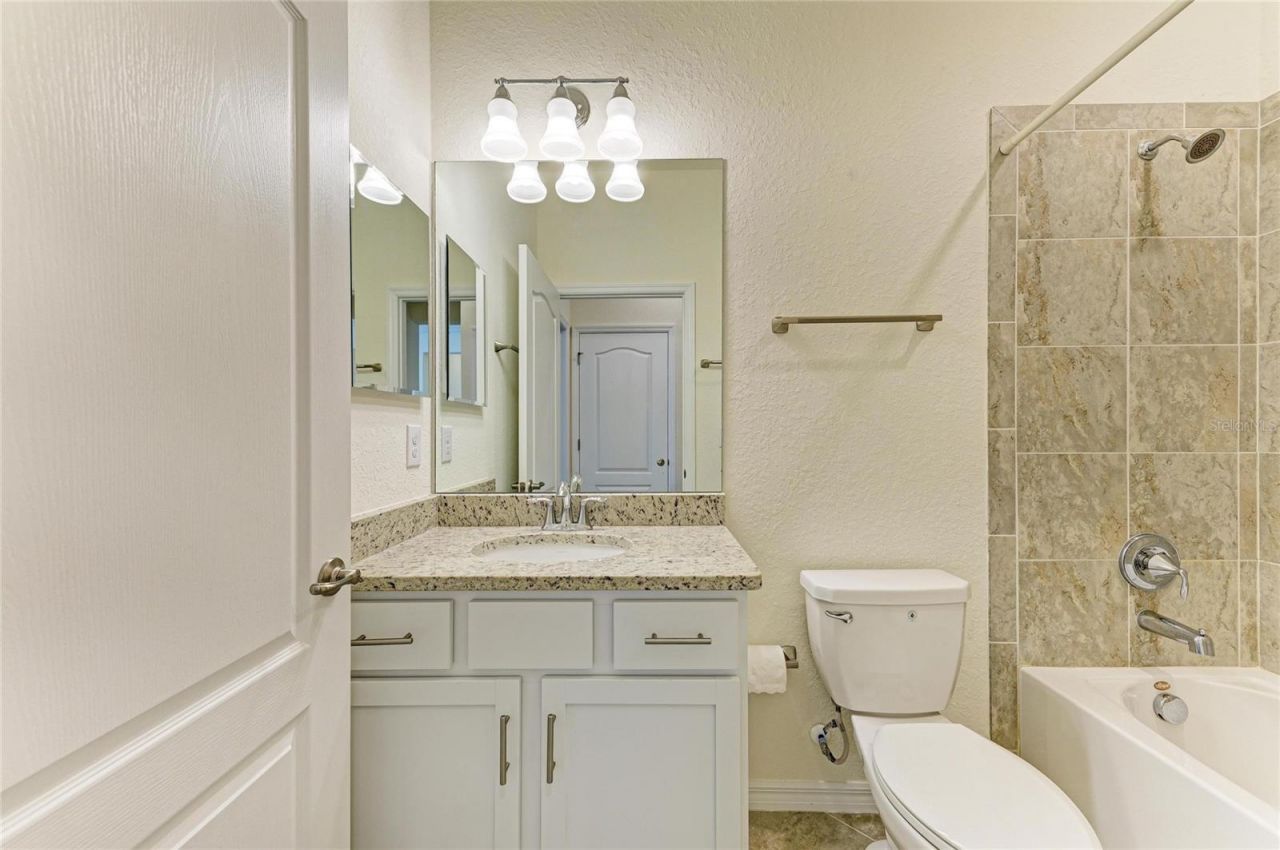 20860 Cattail Boulevard, Venice, FL 34292 Photo