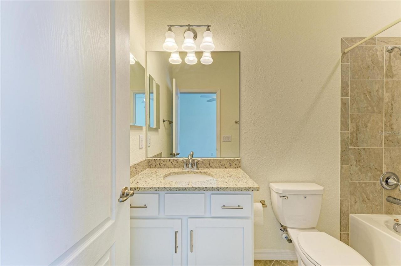 20860 Cattail Boulevard, Venice, FL 34292 Photo