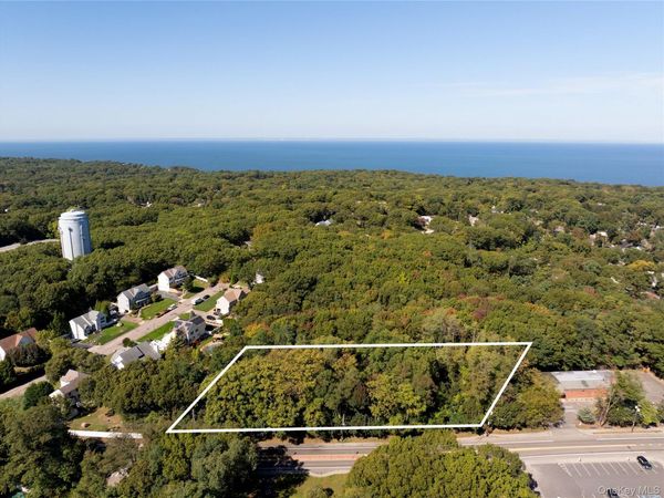 New York Avenue, Sound Beach, NY 11764