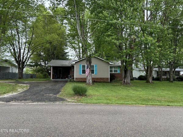 131 Oak Hill Drive, Jamestown, TN 38556