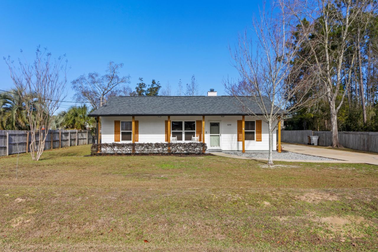 8240 Sevilla Street, Navarre, FL 32566 Main Photo