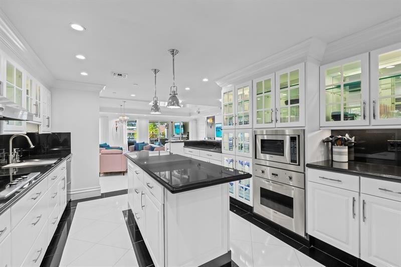 615 Bayshore Dr, Unit 103, Fort Lauderdale, FL 33304 Photo