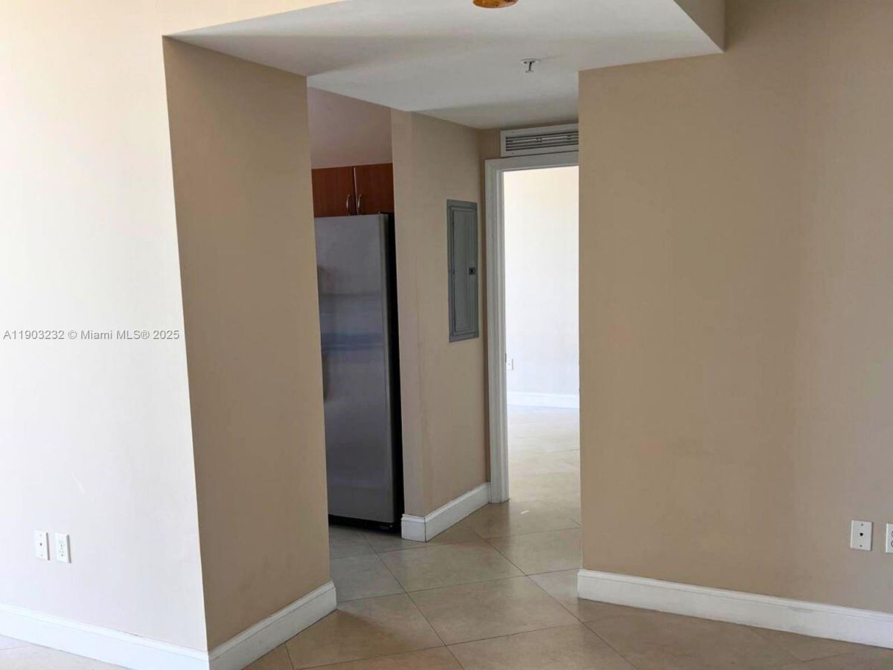 2425 SW 27th Ave, Unit 1004, Miami, FL 33145 Photo