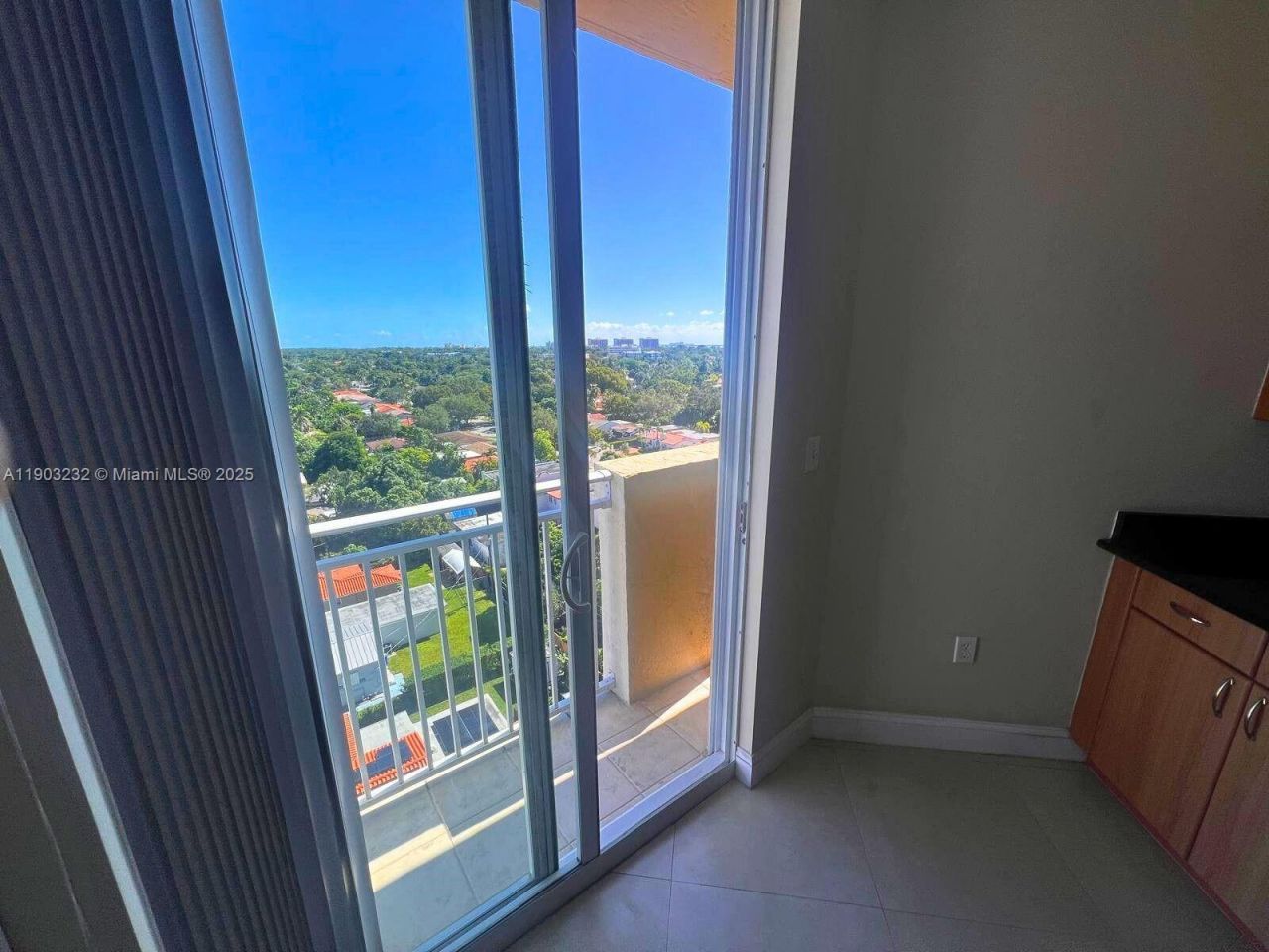 2425 SW 27th Ave, Unit 1004, Miami, FL 33145 Photo