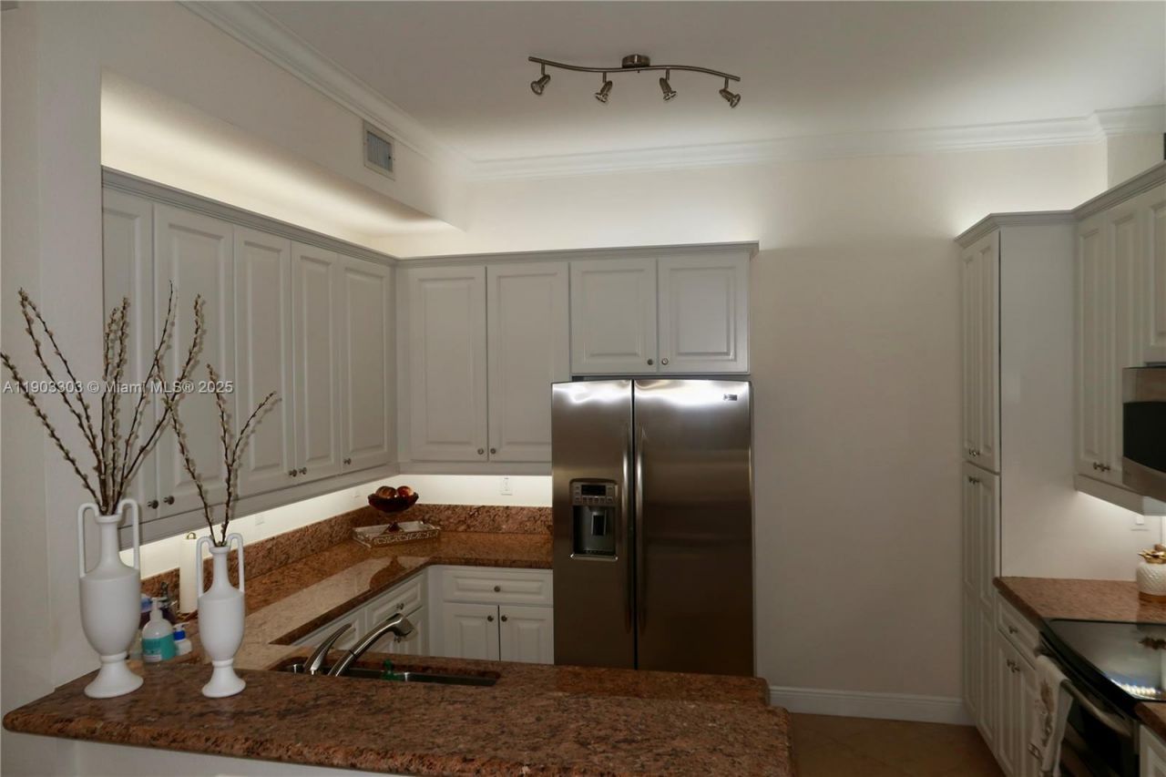 9778 Bowline Drive, Unit 102, West Palm Beach, FL 33411 Photo
