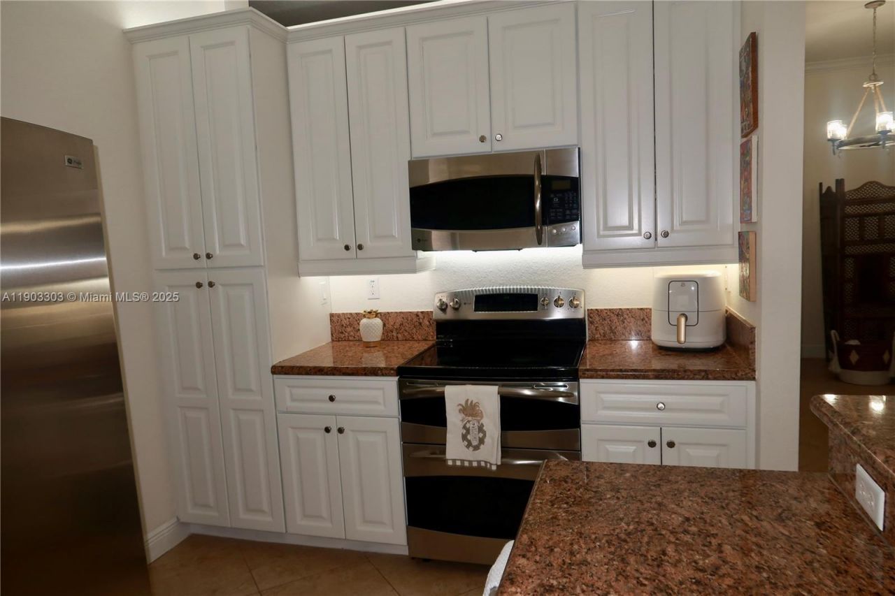 9778 Bowline Drive, Unit 102, West Palm Beach, FL 33411 Photo