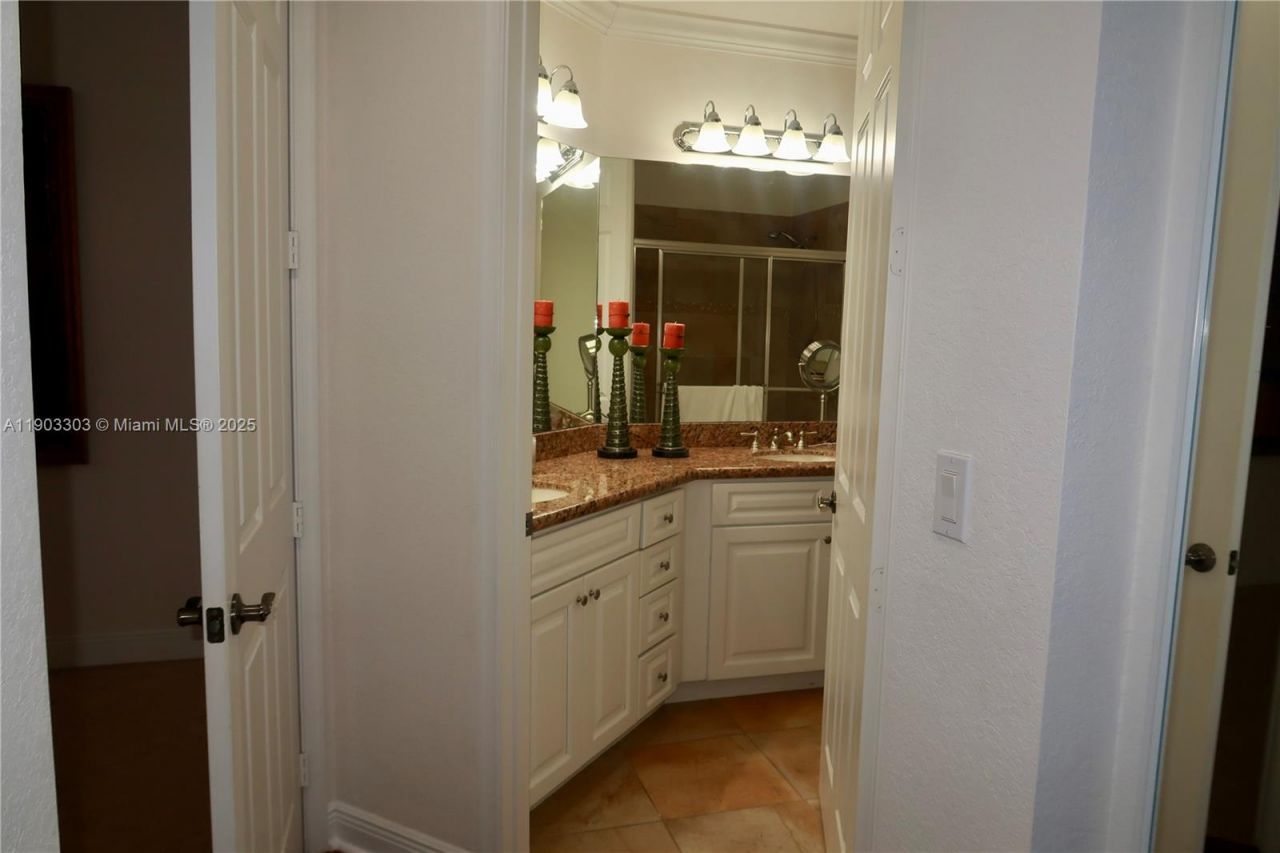 9778 Bowline Drive, Unit 102, West Palm Beach, FL 33411 Photo
