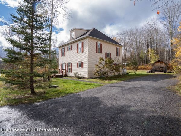 77 Brookside Drive, Hunter, NY 12442