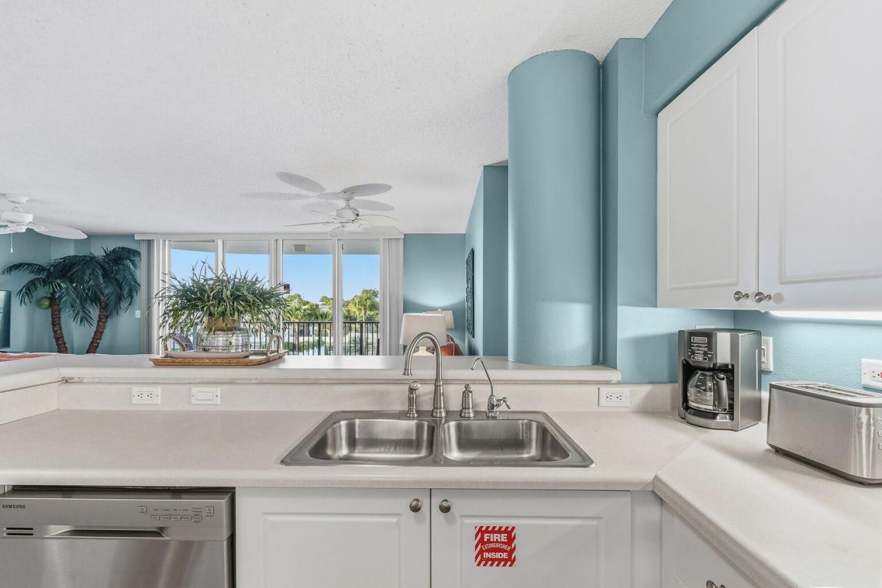670 Santa Rosa Boulevard, Unit 303, Fort Walton Beach, FL 32548 Main Photo