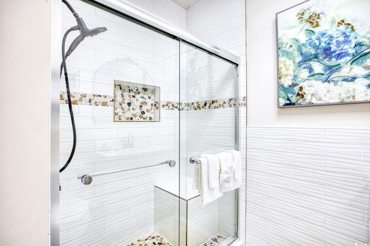 703 Riverwalk Dr. Photo 9