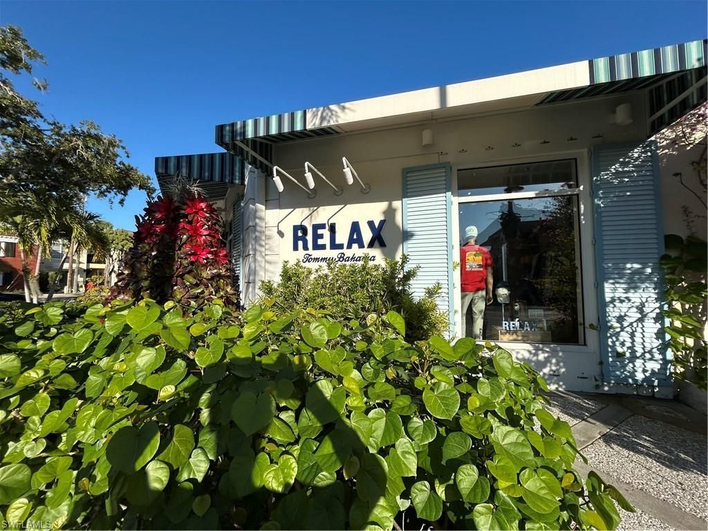 1016 7th St S, Naples, FL 34102 Photo