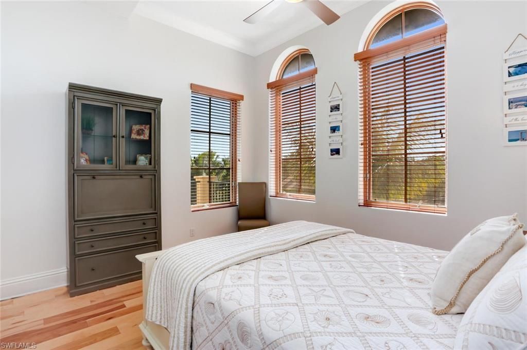 1016 7th St S, Naples, FL 34102 Photo