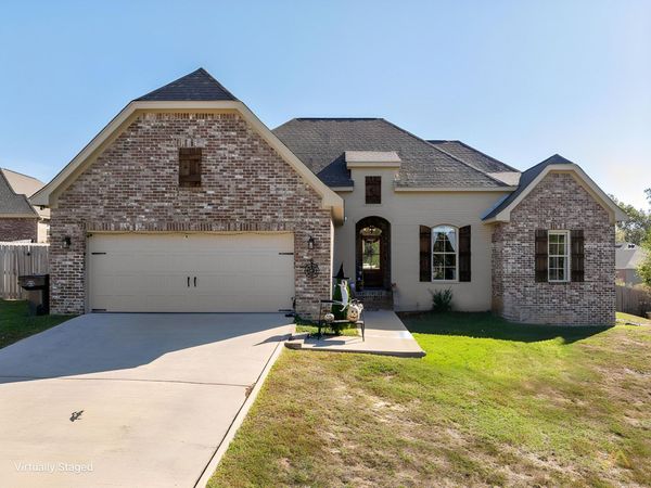 8 Canyon Oak, Hattiesburg, MS 39402