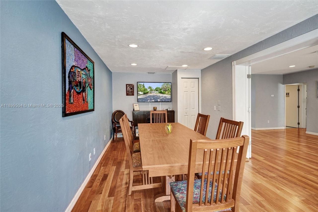 423 SE 19th St, Fort Lauderdale, FL 33316 Photo