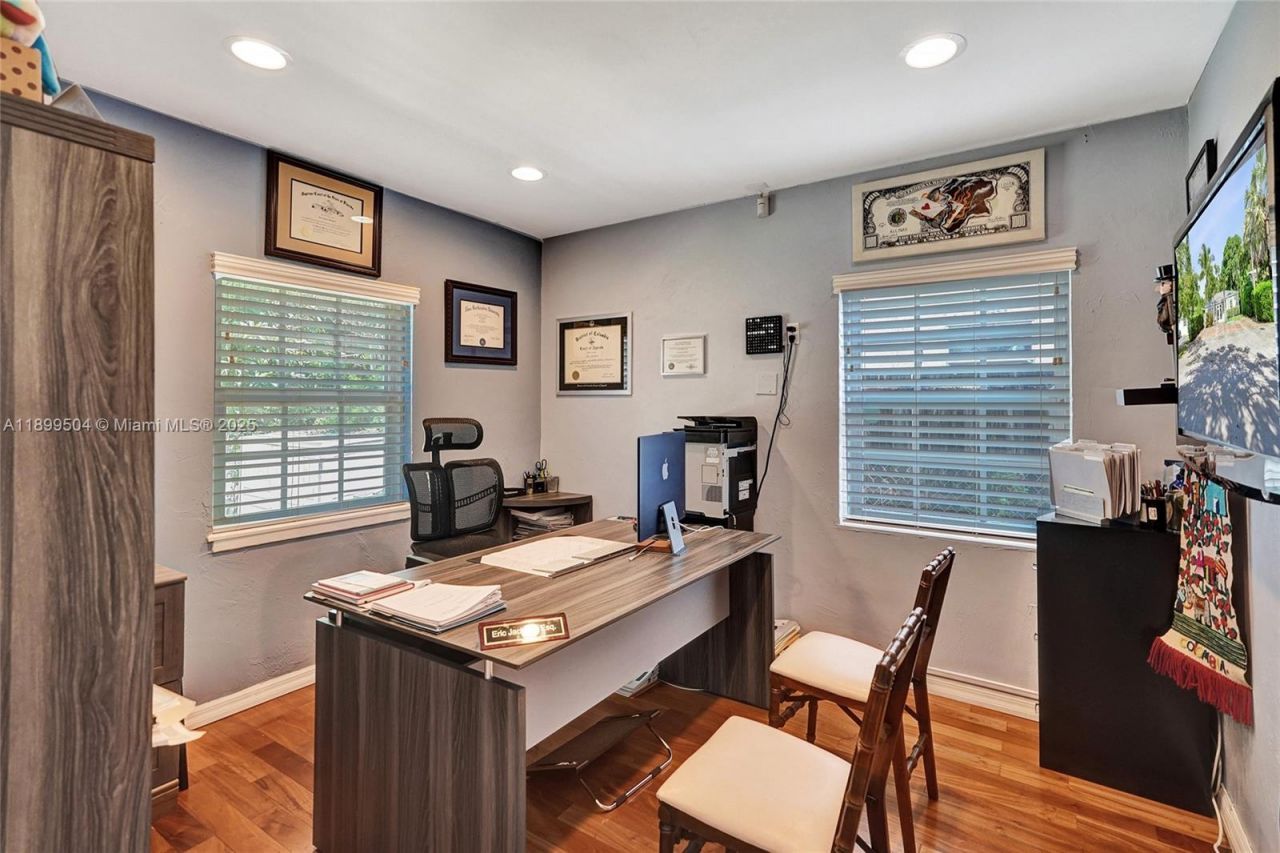 423 SE 19th St, Fort Lauderdale, FL 33316 Photo