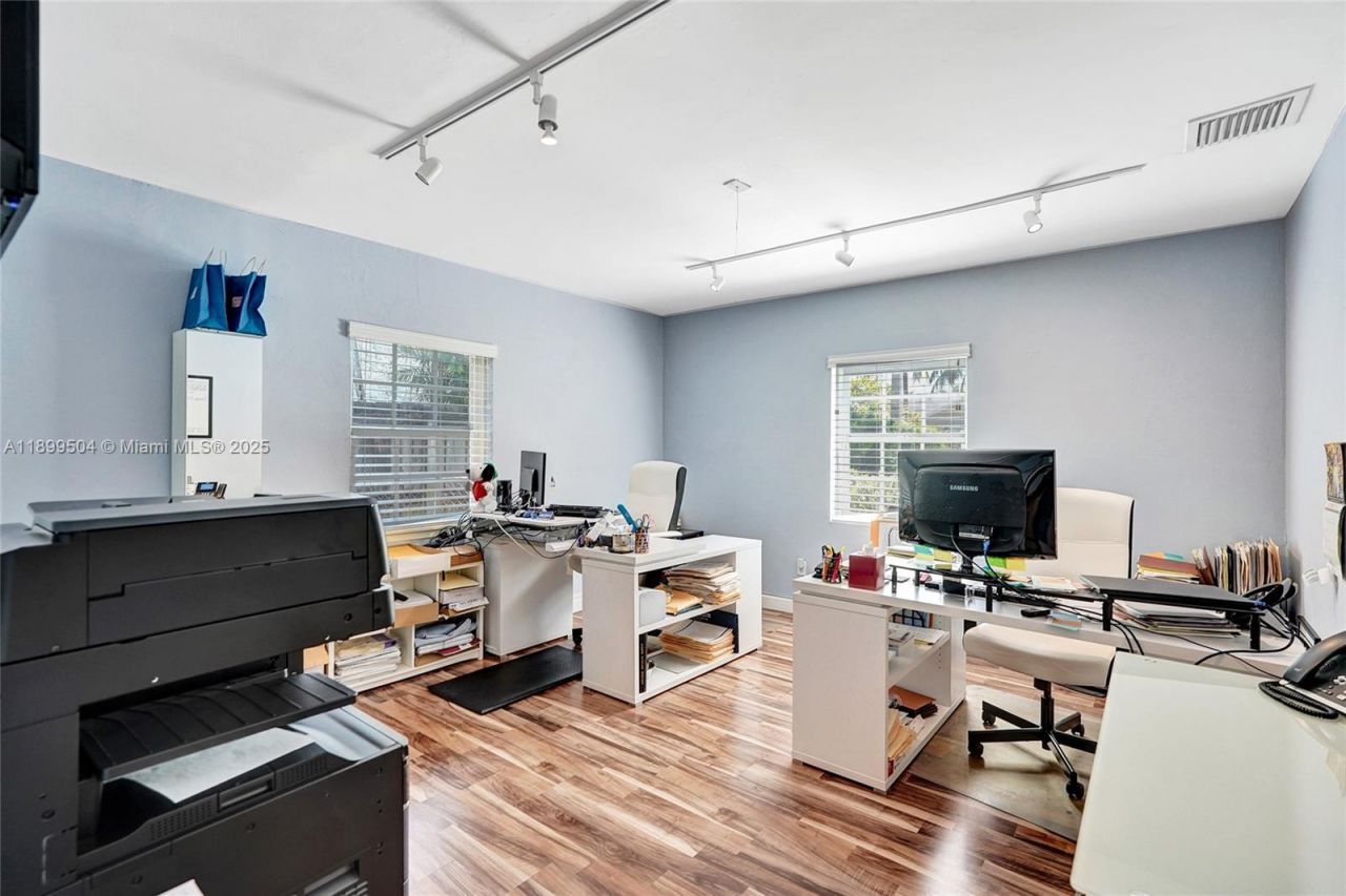 423 SE 19th St, Fort Lauderdale, FL 33316 Photo