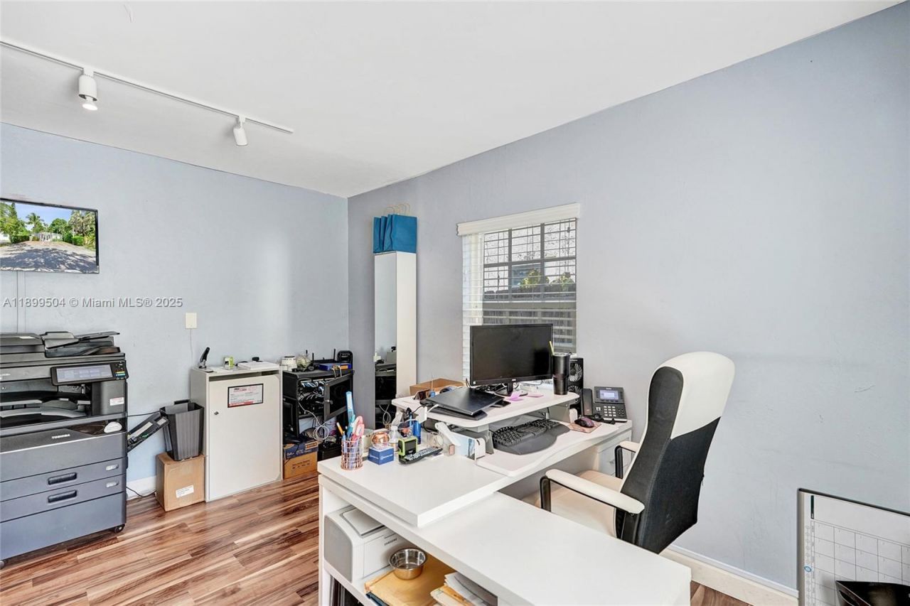 423 SE 19th St, Fort Lauderdale, FL 33316 Photo