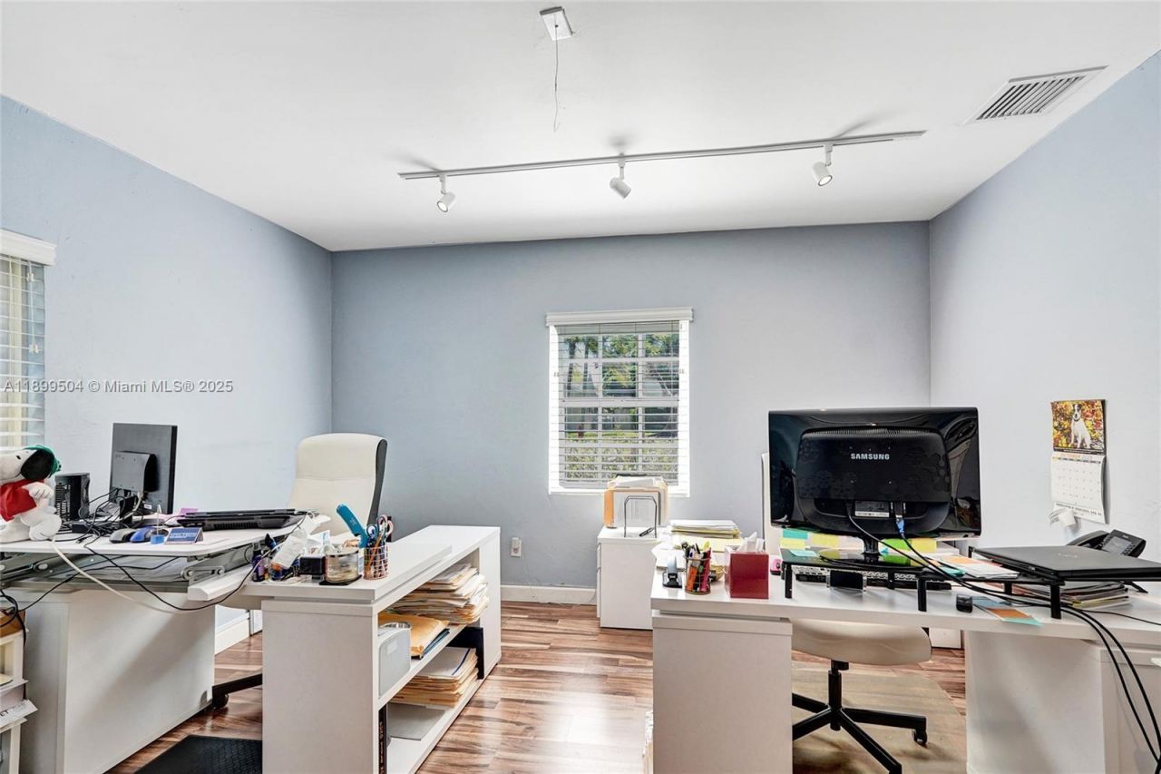 423 SE 19th St, Fort Lauderdale, FL 33316 Photo