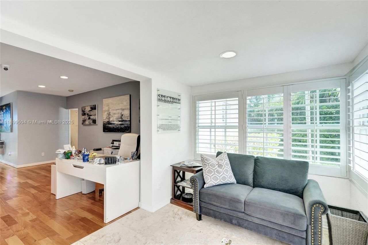 423 SE 19th St, Fort Lauderdale, FL 33316 Photo