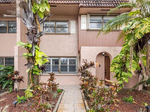 33 Madrid Ln, Unit 4-9, Davie, FL 33324