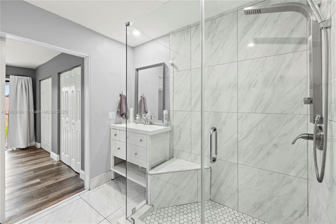 33 Madrid Ln, Unit 4-9, Davie, FL 33324 Photo