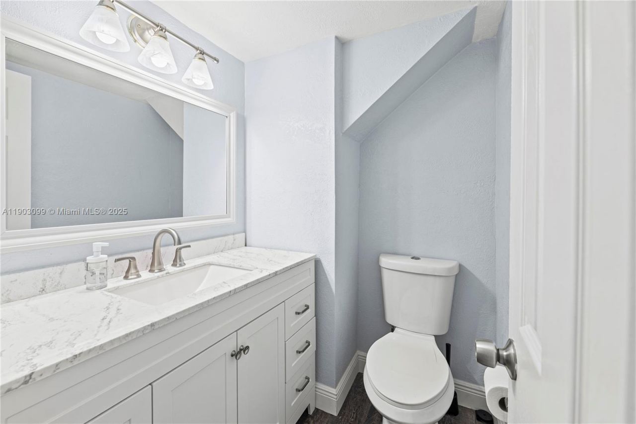 33 Madrid Ln, Unit 4-9, Davie, FL 33324 Photo